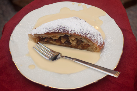 Country Sunshine Bed & Breakfast Apfel Strudel